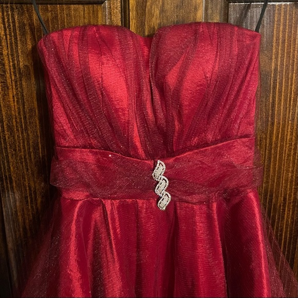 Red Homecoming/Party Dress Size Small - Picture 3 of 5
